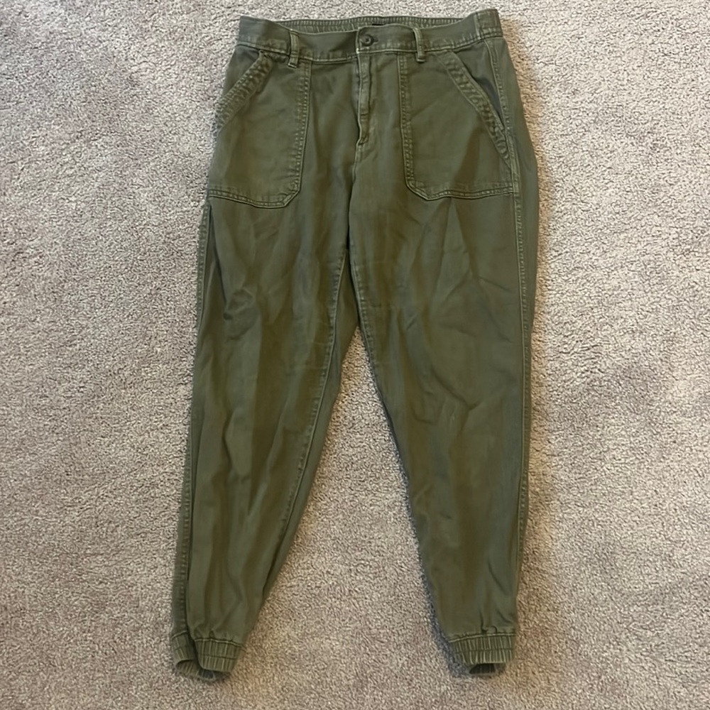Gap Cargo Olive Jogger Pants - Size 12